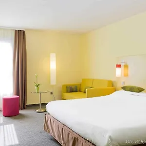 *** Hotel Ibis Styles Centre Port France