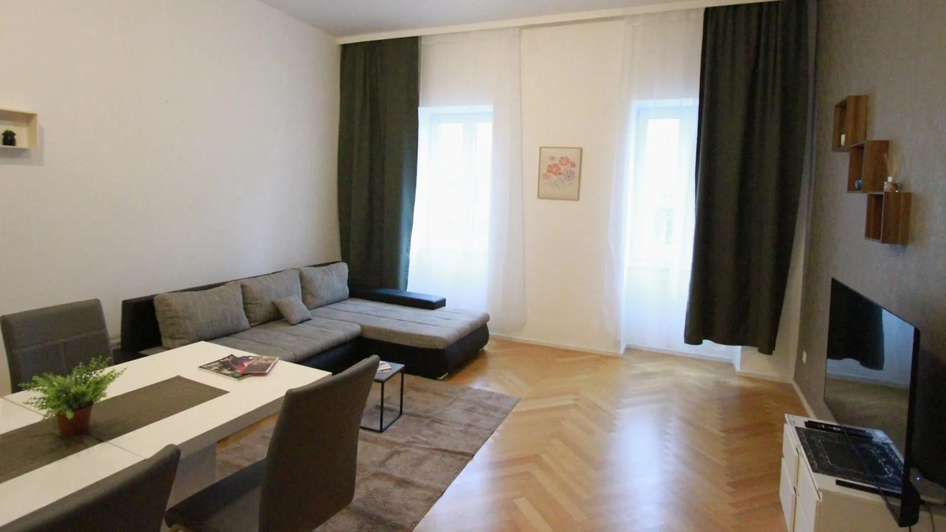 Home Sweet Home - Leopold Vienna