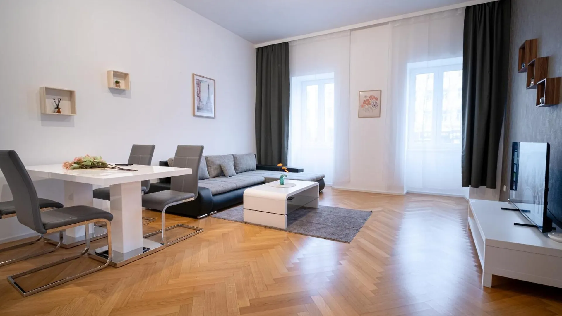Home Sweet Home - Leopold Vienna